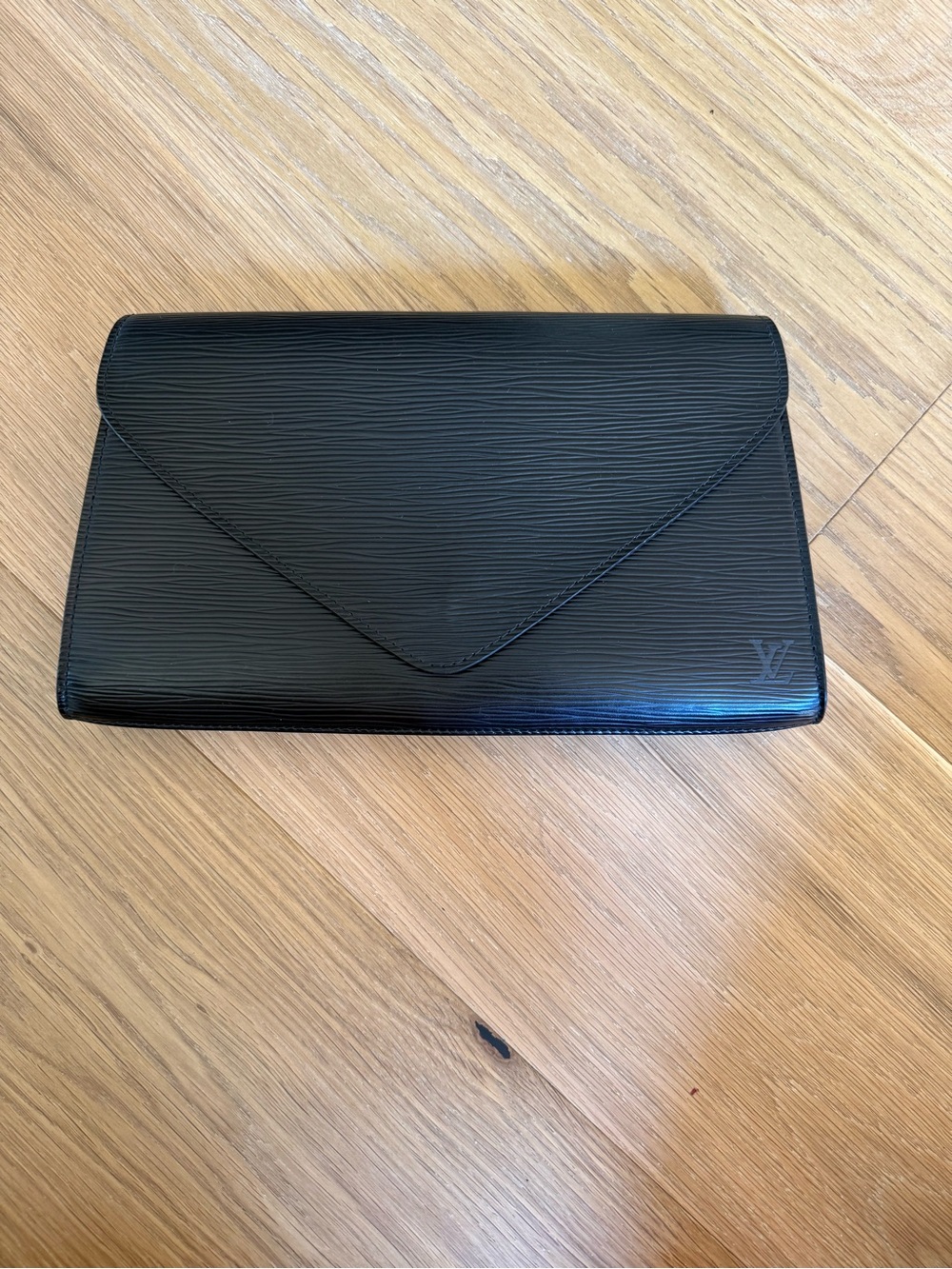 Louis Vuitton Black Epi Leather Envelope Clutch Bag - Picture 1 of 15